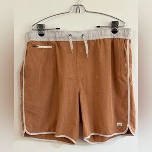 Vuori Men's XXL Banks Shorts 7" Inseam Terracotta Stretch Activewear pockets